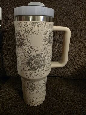 Cream Sunflower Travel Mug with Handle